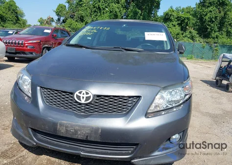 2010 Toyota Corolla S из США, поврежденный, VIN 2T1BU4EE2AC299801